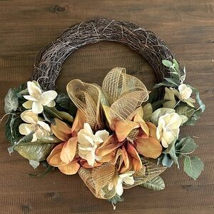 Soft neutral colors/ romantic wreath
